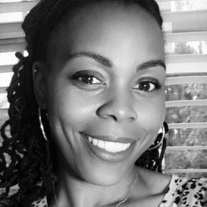 Meet your Posher, Nikkia